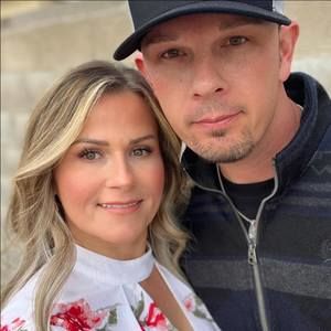 Meet your Posher, Candice